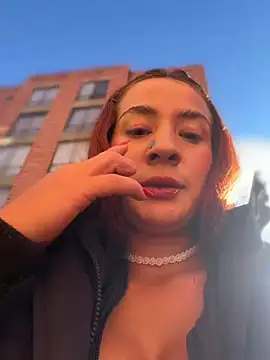 צ'אט XXX בשידור חי של Samyra_Biker12