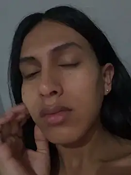 Show modela luna_duque na web-kameri