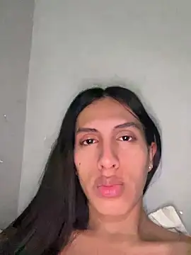 luna_duque Show in webcam