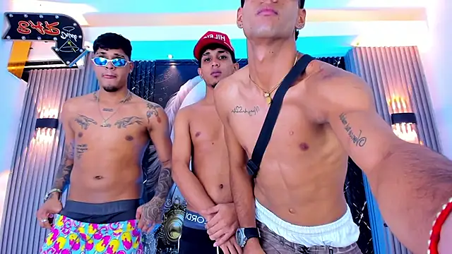 Show Webcam de the_knights_of_the_night_