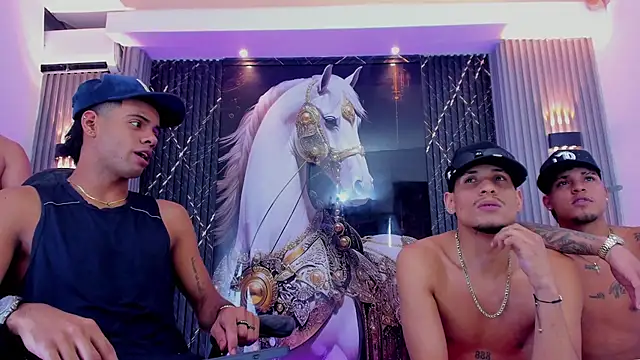 Show Webcam de the_knights_of_the_night_