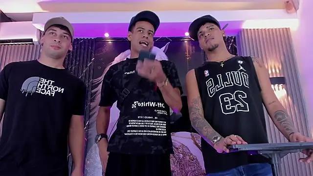 the_knights_of_the_night_ Show in webcam
