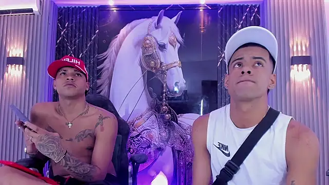 Show de the_knights_of_the_night_ na webcam