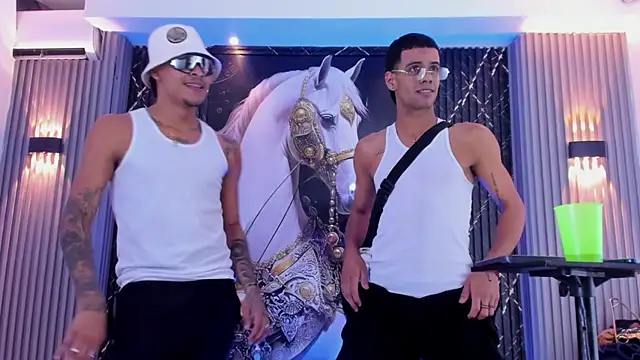 the_knights_of_the_night_ Шоу с уебкамера