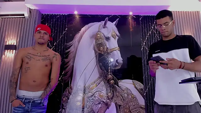 the_knights_of_the_night_ Show in webcam