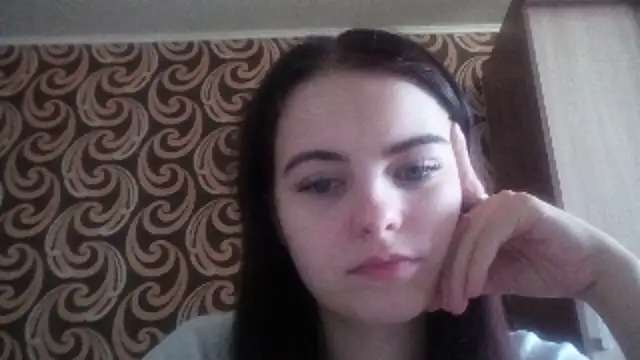 XXX chat uživo modela KikiAmino