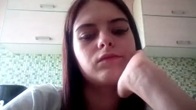 KikiAmino live XXX chat