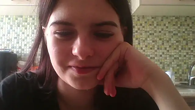 KikiAmino লাইভ XXX চ্যাট