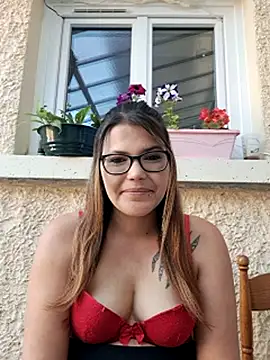 Angelina6s Chat Room in diretta