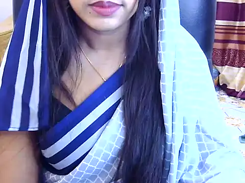 Noor_Zarinn Webbikameraesitys