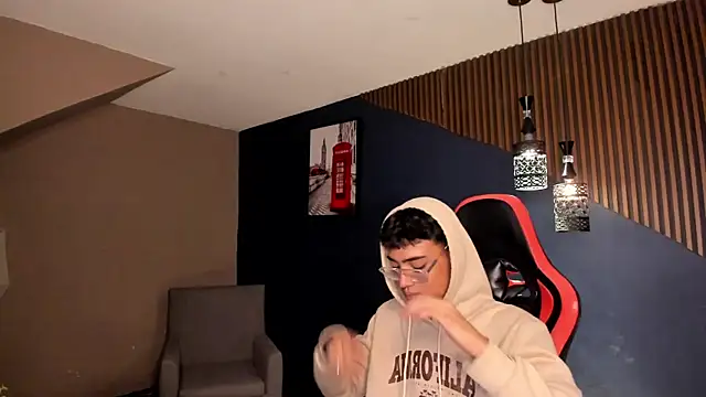 DannTaylor webkamerás műsora