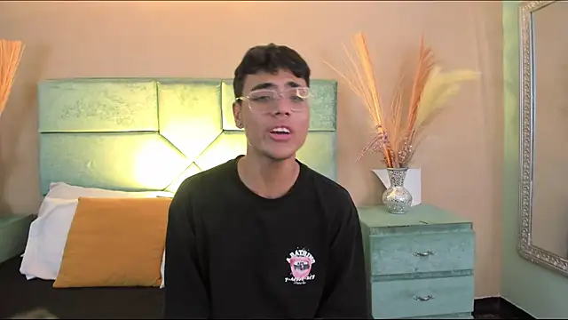 DannTaylor webcam show