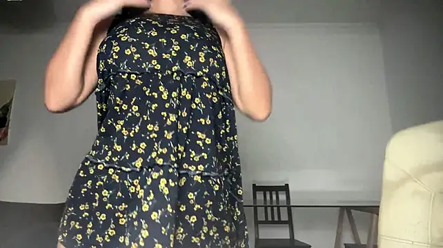 צ'אט XXX בשידור חי של AvaStone_