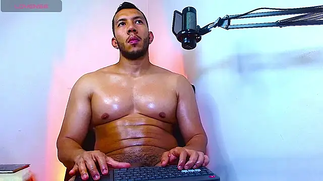 georgeholl Adlı Modelin Web Kamerası Şovu
