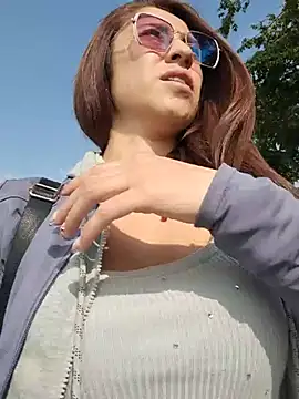 Pertunjukan Kamera Web VALERY-94