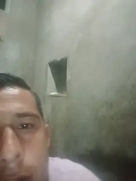 RoaredBlooming's Webcam Show