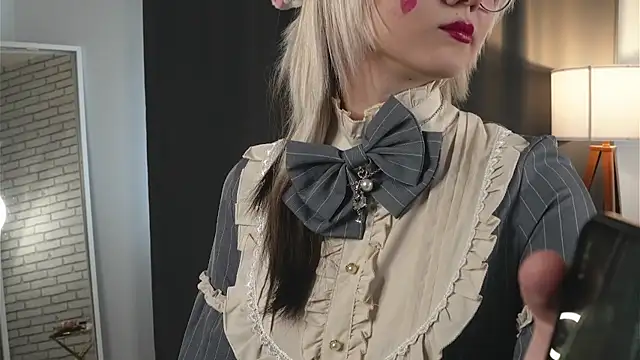 CarriKhano 网络视讯表演