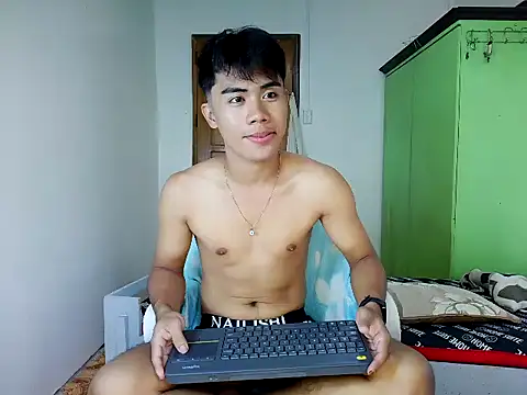 valerio_fernan Show in webcam