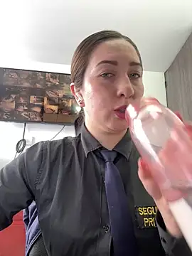 suzy-111's Webcam Show