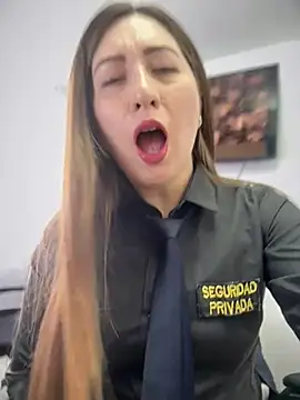 Show de suzy-111 na webcam