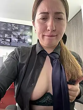 suzy-111 Adlı Modelin Web Kamerası Şovu