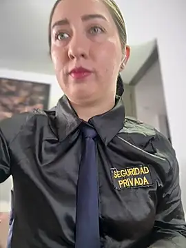 suzy-111's Webcam Show
