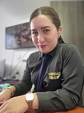 suzy-111's Webcam Show