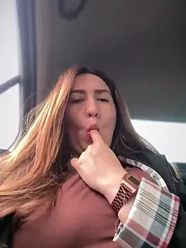 suzy-111 webkamerás műsora
