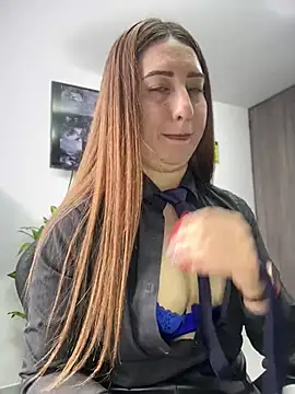 Show de suzy-111 na webcam