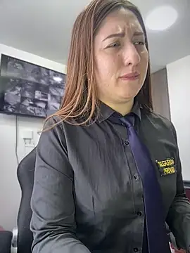 Show modela suzy-111 na web-kameri