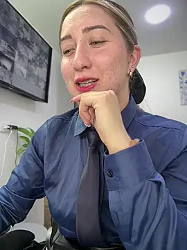 suzy-111 Adlı Modelin Web Kamerası Şovu