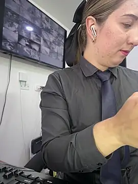 suzy-111 Webcamshow