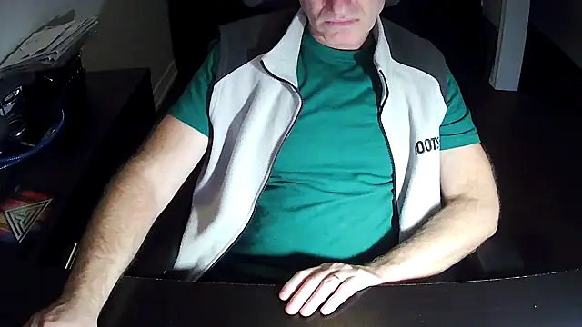 Shalun2000 webkamerás műsora