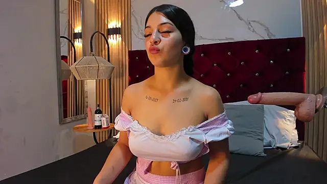 Chatroom XXX en direct de Eva-Lonx