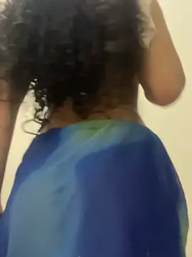 Saricol_sexy1_squirt Adlı Modelin Web Kamerası Şovu