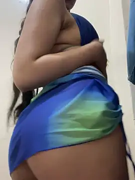 Saricol_sexy1_squirt Adlı Modelin Web Kamerası Şovu