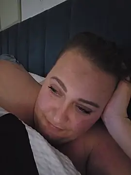 Blondibaby Pertunjukan Webcam
