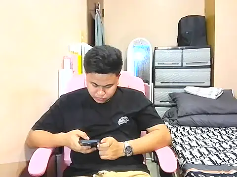 tipsy_butter Pertunjukan Webcam