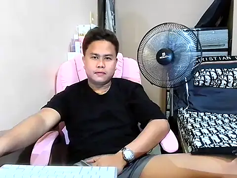 tipsy_butter Pertunjukan Webcam