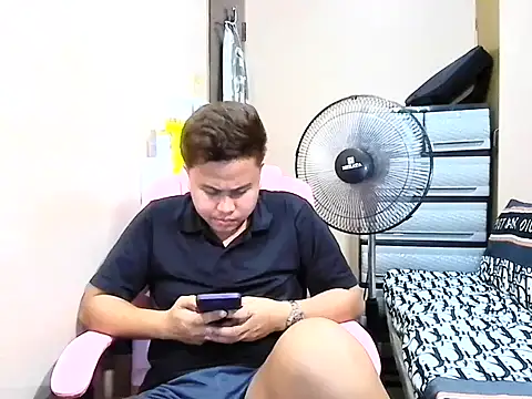 tipsy_butter Pertunjukan Webcam