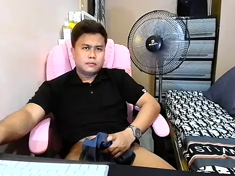 tipsy_butter Pertunjukan Webcam