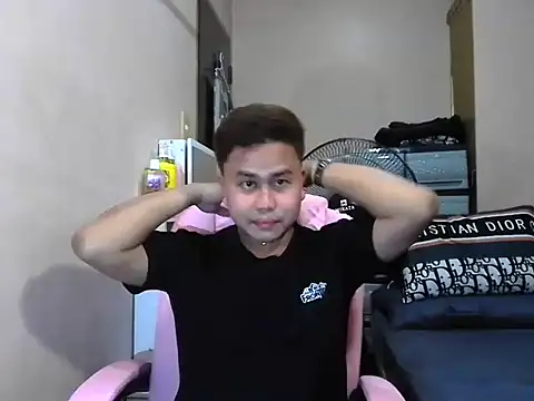 tipsy_butter Pertunjukan Webcam