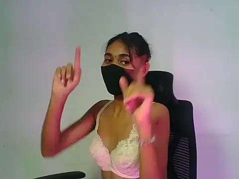 Chat XXX en directo de Shanaya_xo