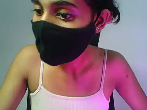 Shanaya_xo's Webcam Show