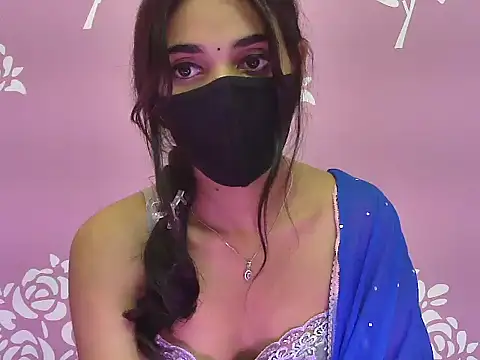 Shanaya_xo webkamerás műsora