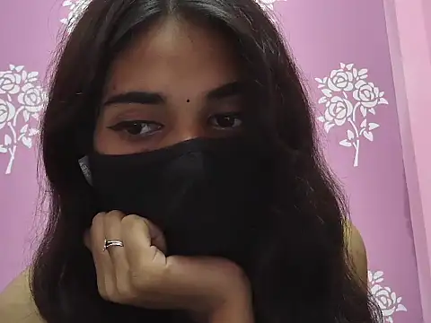 Shanaya_xo Webcamshow