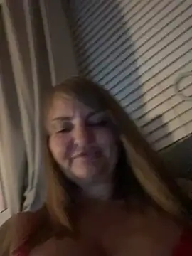 Tattu_Babe Adlı Modelin Canlı XXX Sohbeti