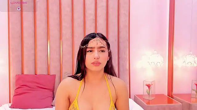 Zoe_Monrow's Live XXX Chat