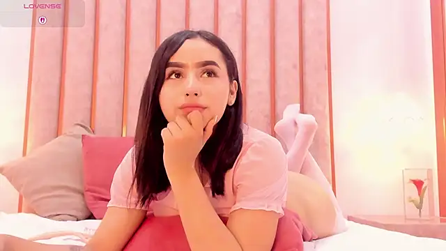 Zoe_Monrow XXX чат на живо