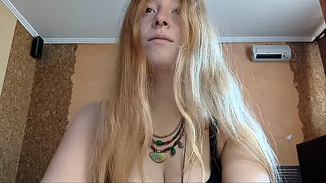 KateVibe_01's Webcam Show
